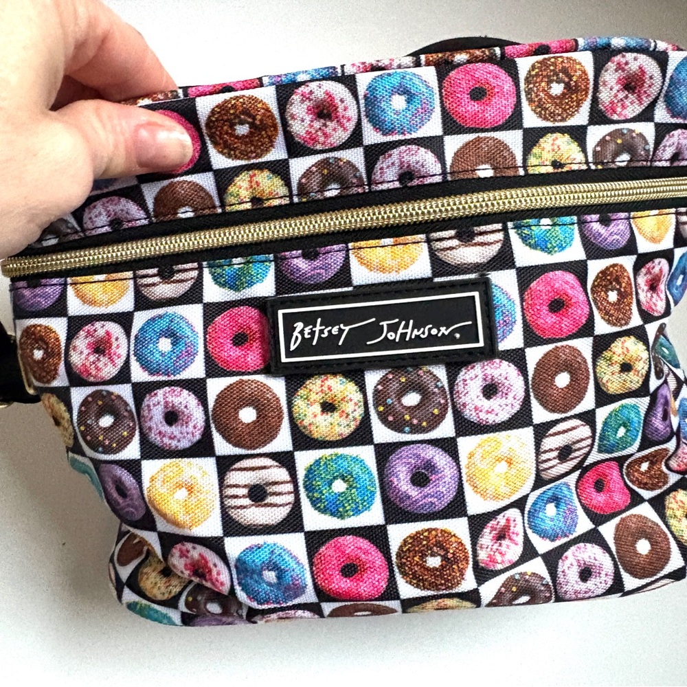 Betsey Johnson | NWOT Multicolor Donut Print Insulated Lunch Bag Tote Bag